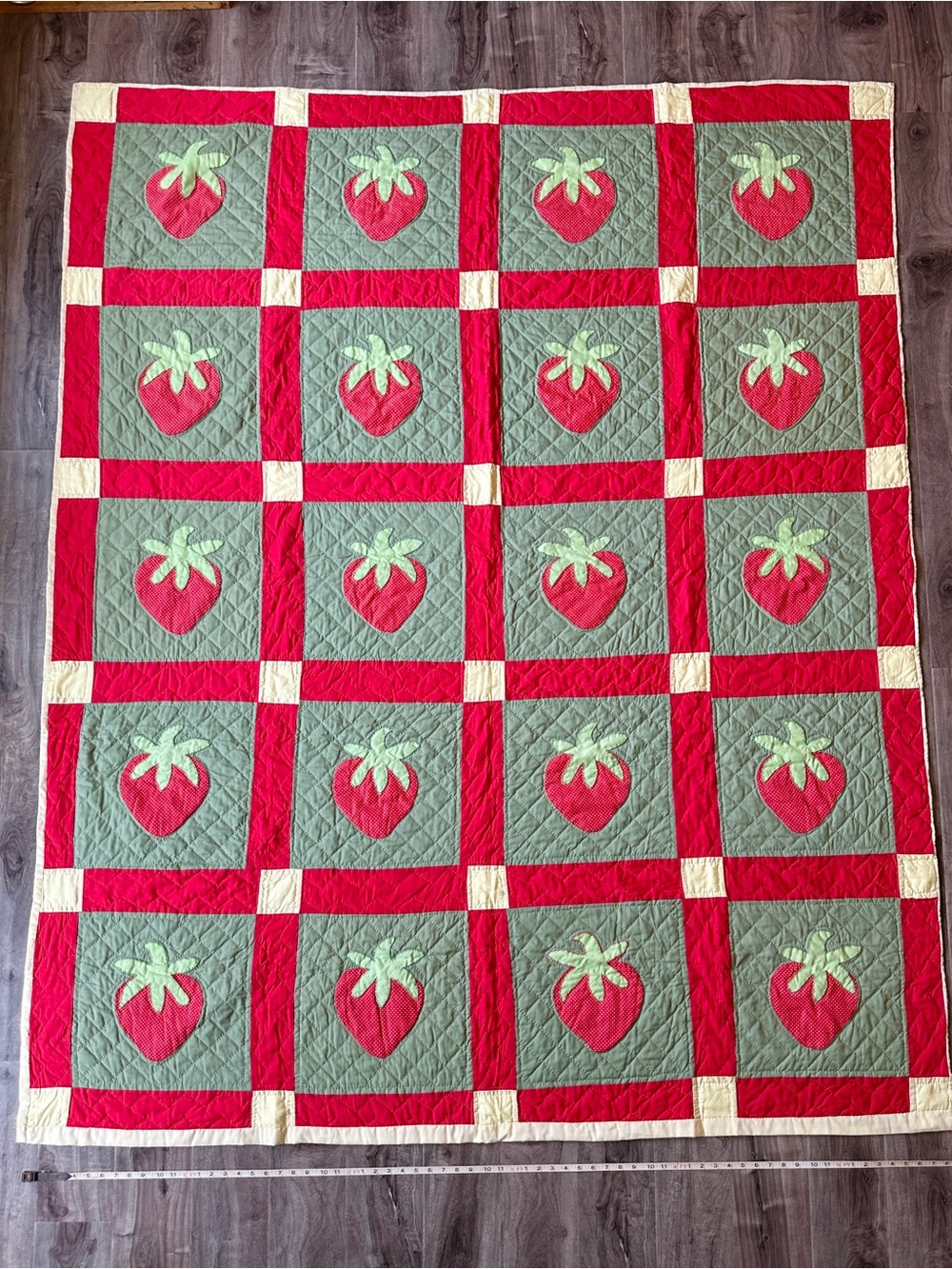 Handmade Strawberry Patch Quilt Vintage Wall Hanging Red Green Patchwork